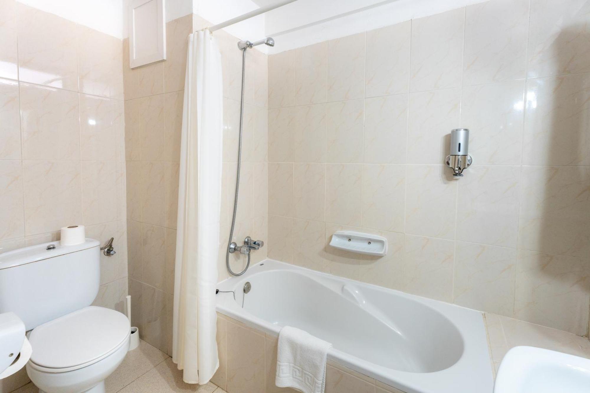 Apartamentos Borinquen Playa de las Américas Kültér fotó