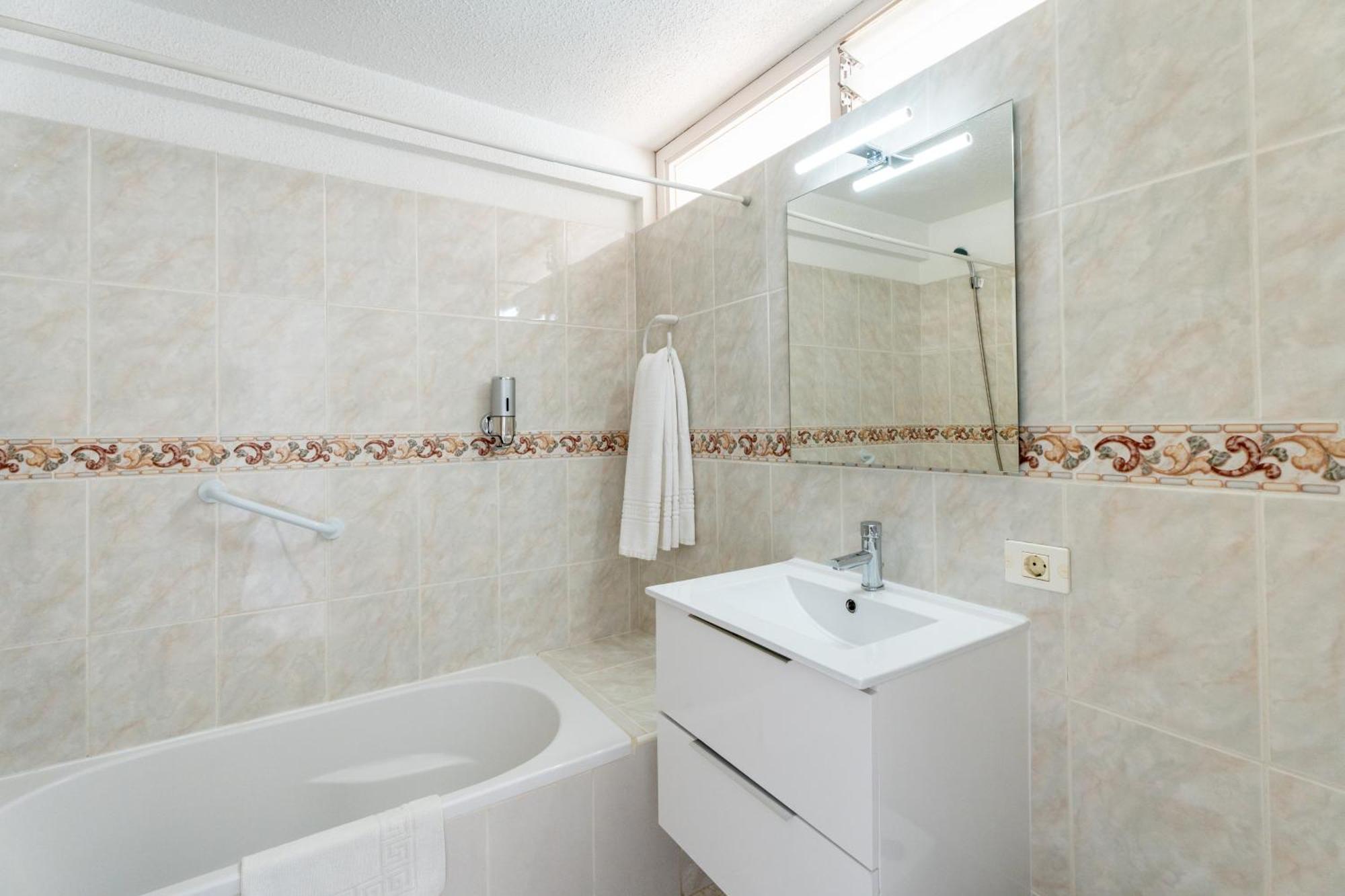 Apartamentos Borinquen Playa de las Américas Kültér fotó